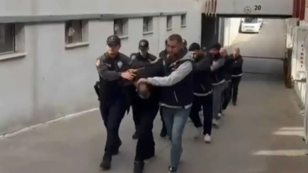 Adana’da Kırmızı Reçeteli Hap İmalathanesi Çökertildi! 1